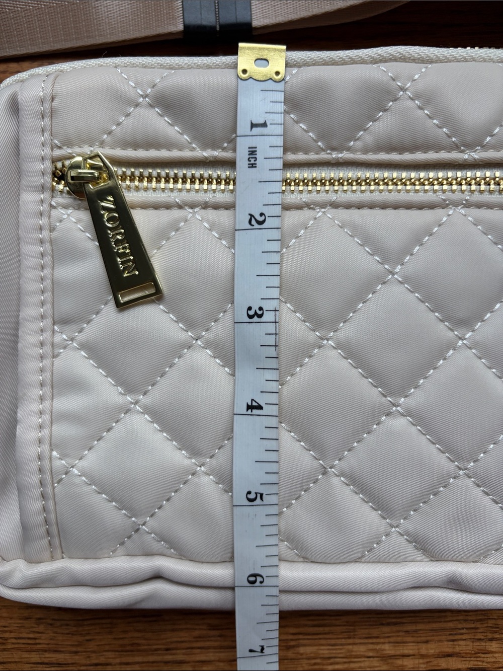 ZORFIN Quilted Fanny Pack / Belt Bag Crossbody Bag with Gold Zip.New without tag - Picture 4 of 9